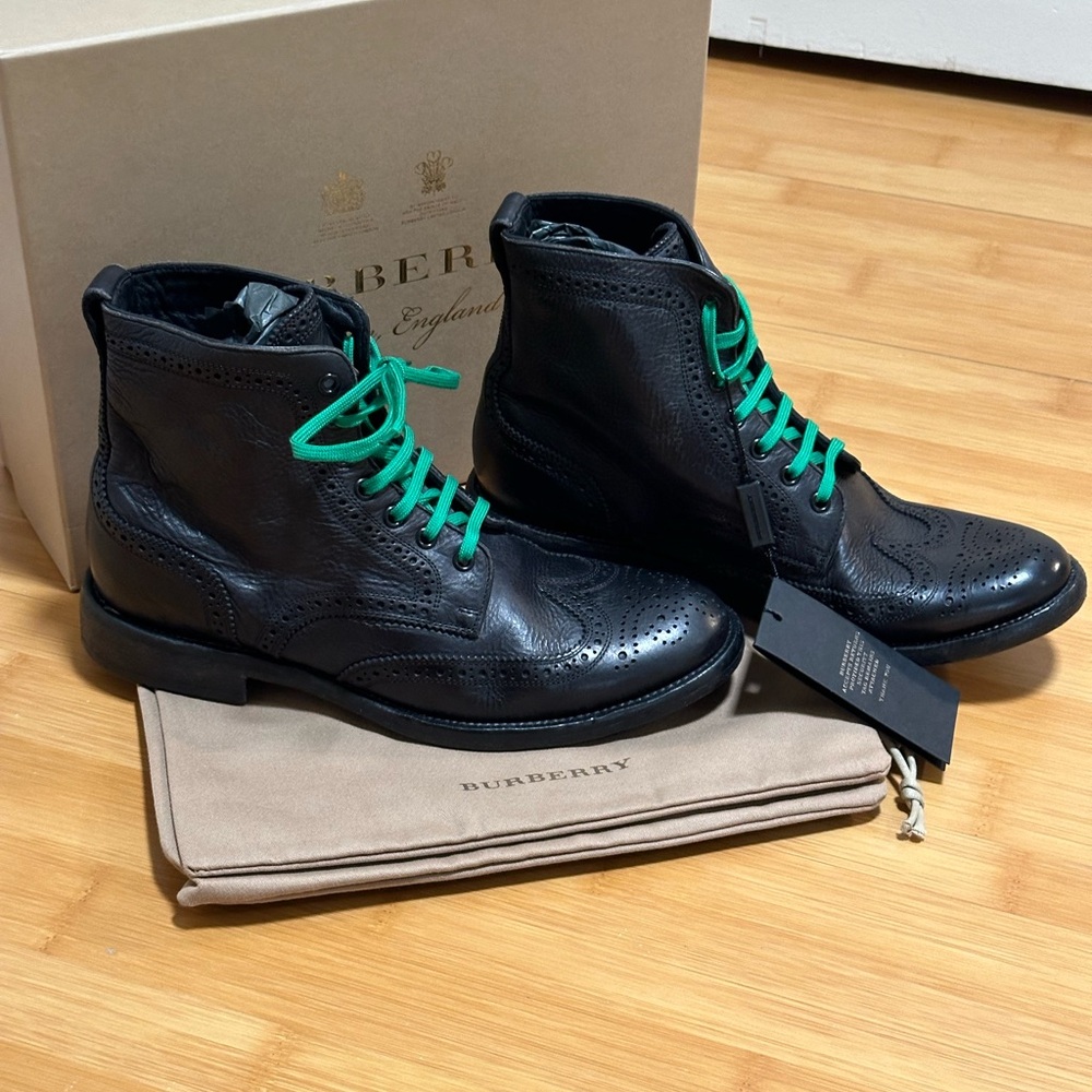 Burberry English Lace Up Boots Size 41.5